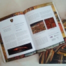 Libro-catálogo de la subasta de artistas asiáticos de Henry Butcher Art Auctioneers, en la que Charif fue el único artista no asiático. (Kuala Lumpur, Octubre de 2012).